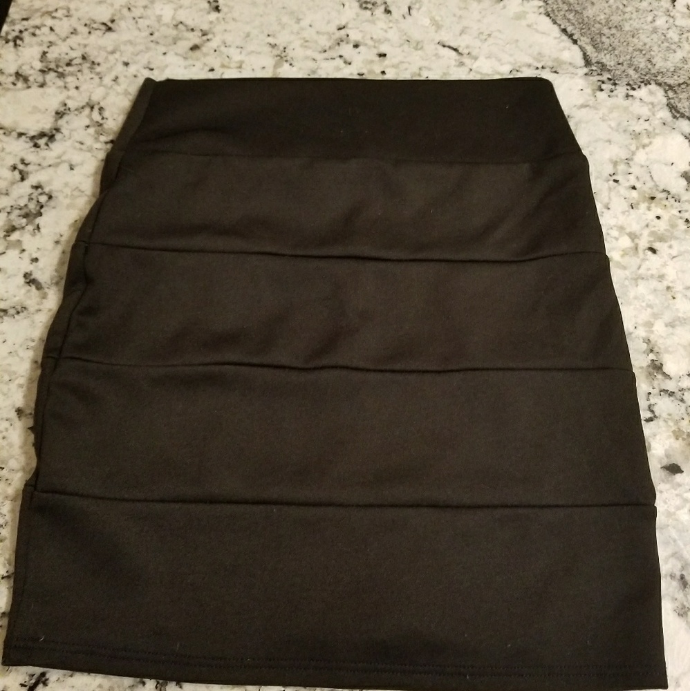 Charlotte russe xs black junior pencil mini skirt